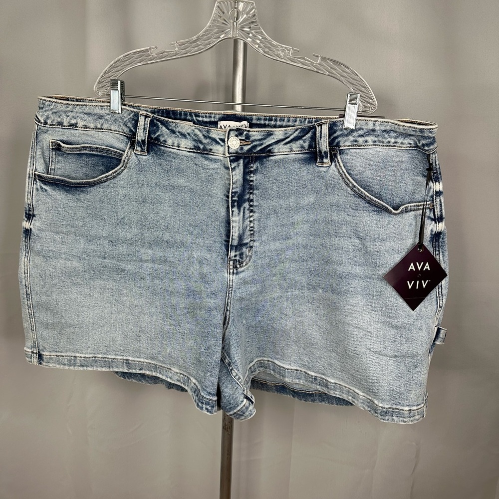 Ava & Viv Women's High Rise Slim Fit Midi Denim Shorts Medium Wash Plus Sz 26
